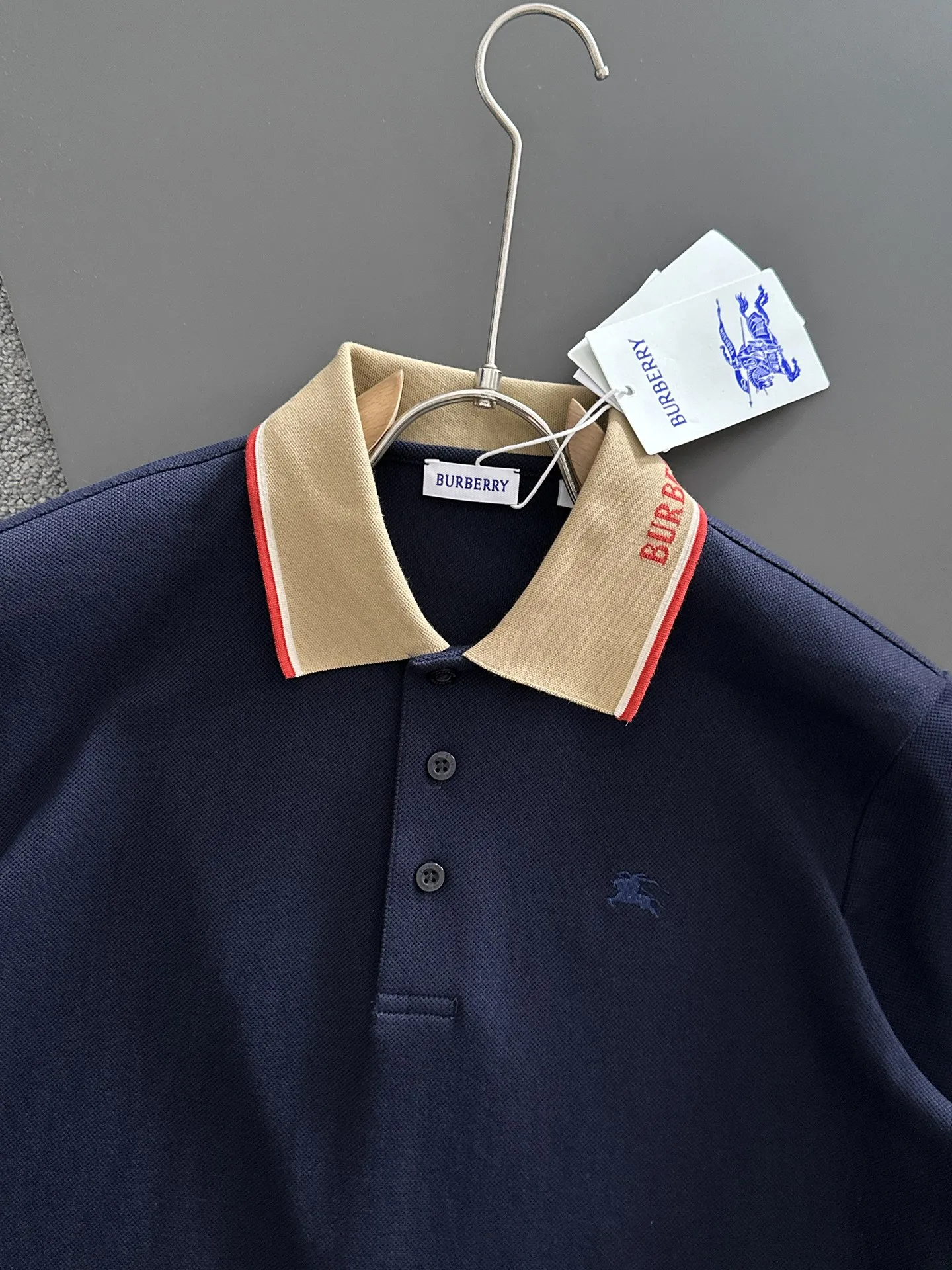 Bur🔥36ss Quality polo 🌹 logo Quality 1:1 👍🏻 Size：M~XXL
